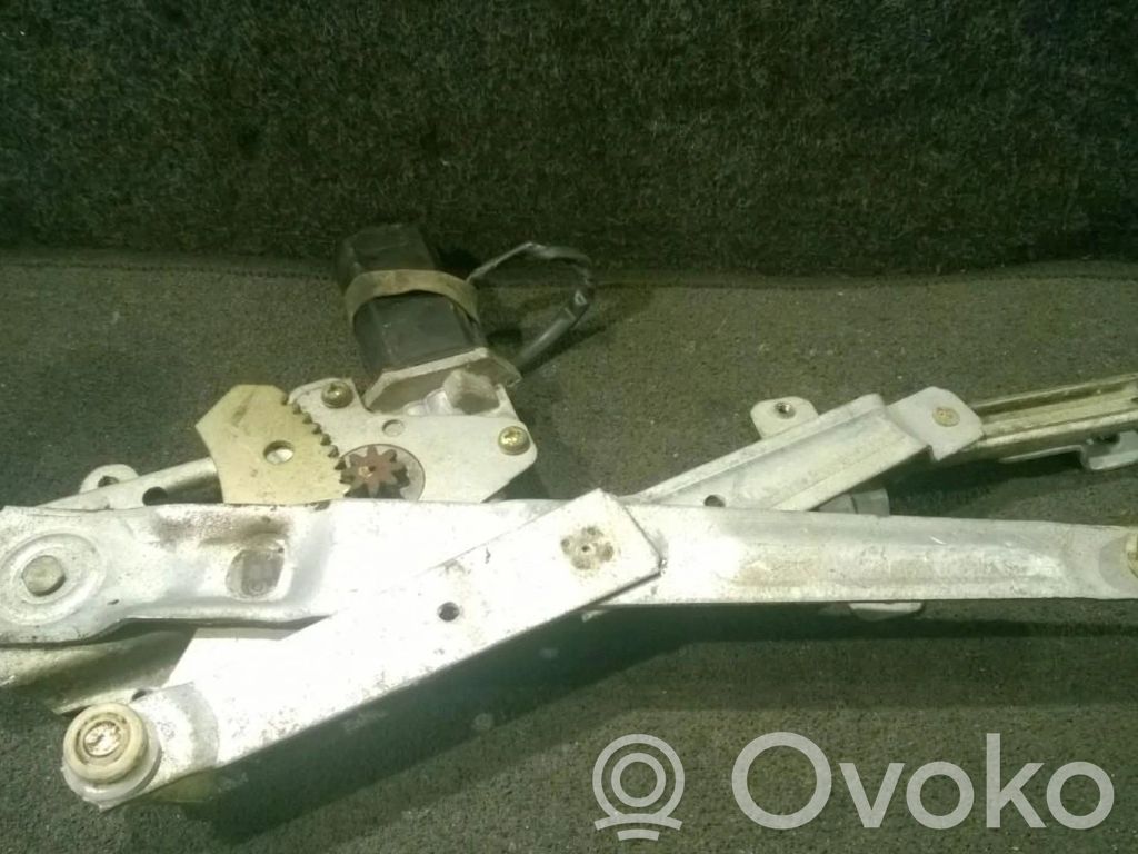 Regulador con motor de la ventanilla de la puerta corredera