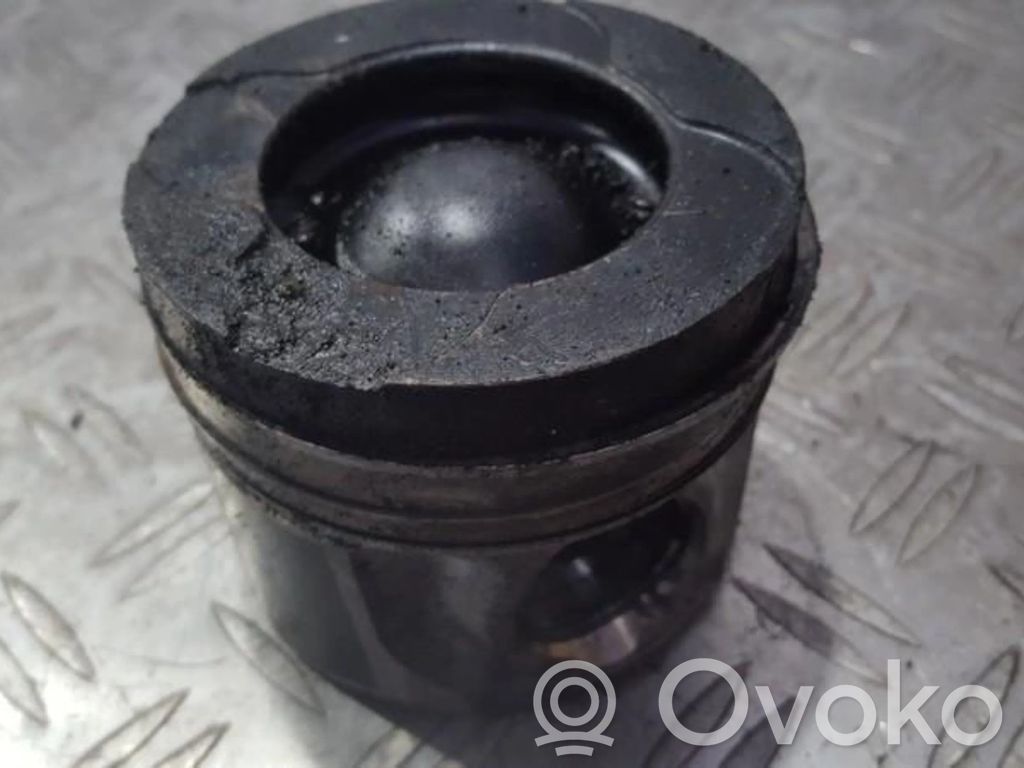 Piston