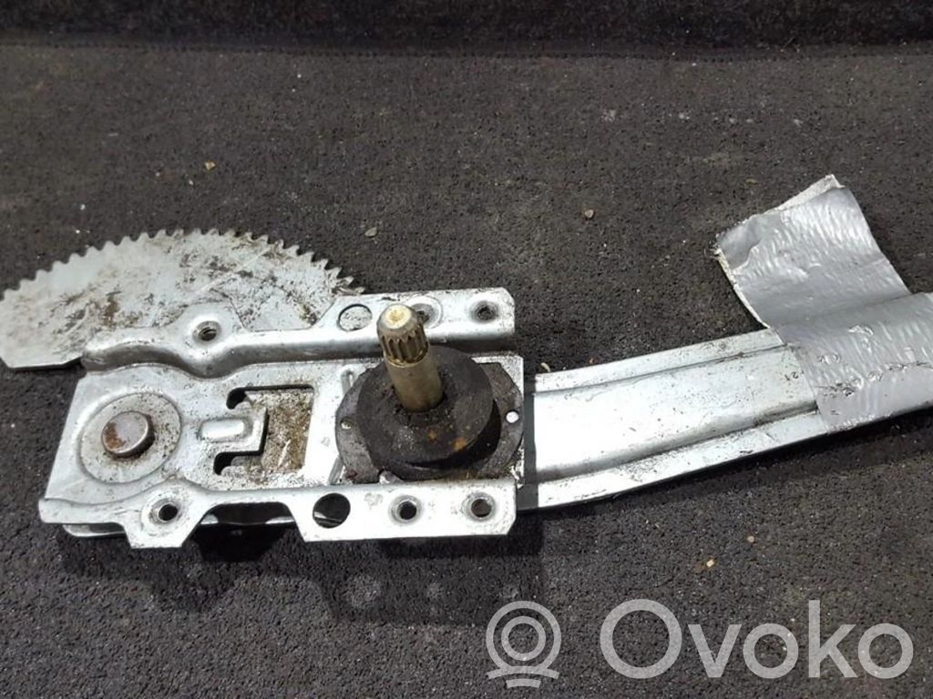 Regulador con motor de la ventanilla de la puerta corredera