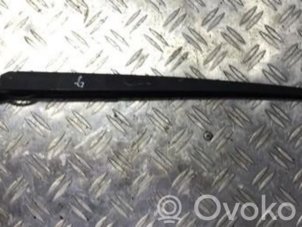 Brazo del limpiaparabrisas delantero   61617007128,61617007128