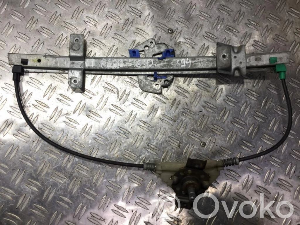 Regulador con motor de la ventanilla de la puerta corredera