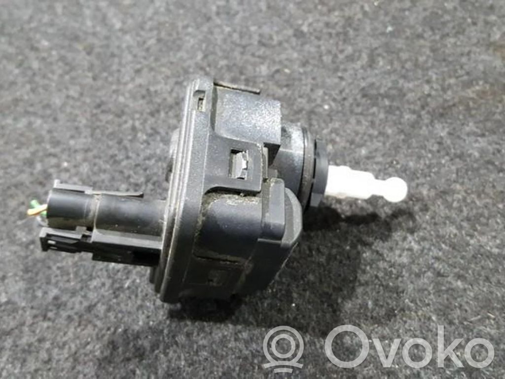 Volvo S40, V40 Motorino di regolazione assetto fari 