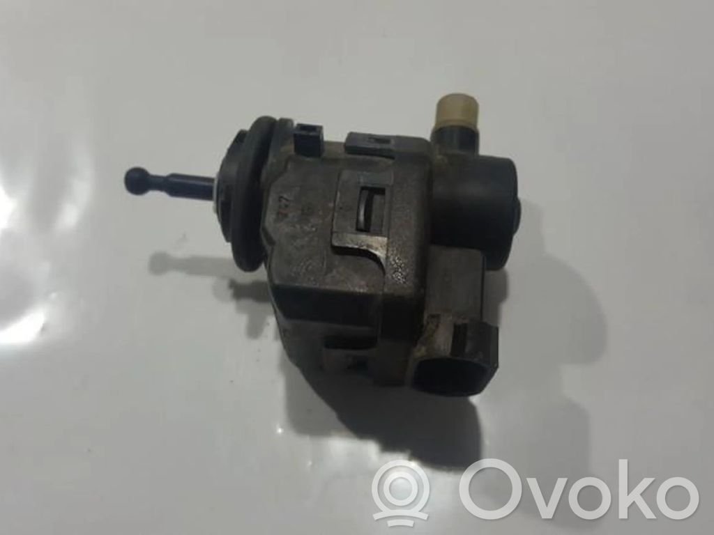 Renault Clio II Moteur de réglage du niveau des phares 