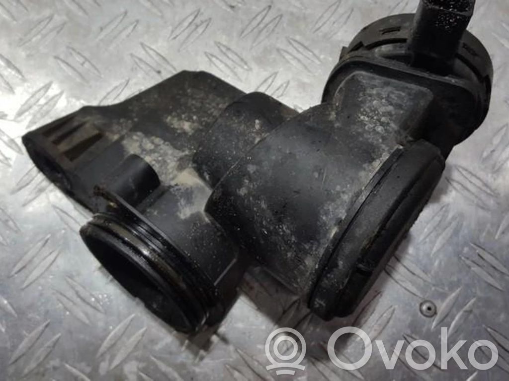 Volkswagen Golf III Valvola di depressione (usato) 