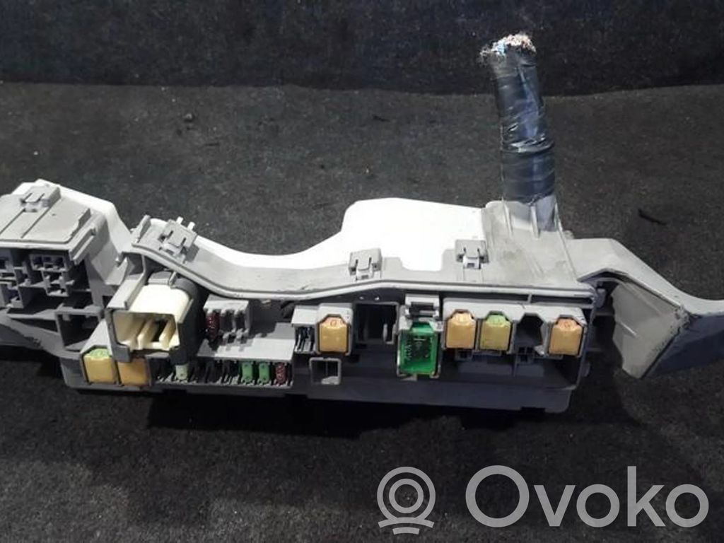 Toyota Avensis T250 Set scatola dei fusibili