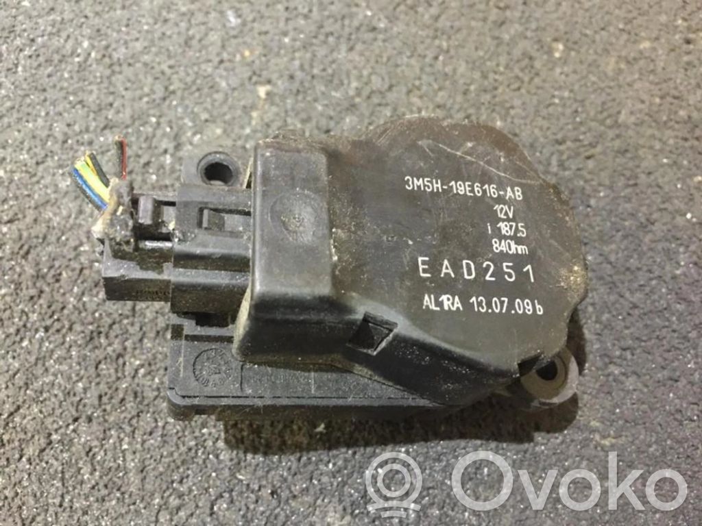 Ford Mondeo MK IV Moteur / actionneur de volet de climatisation