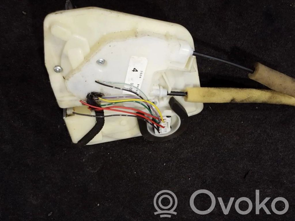 Mazda 2 Front door lock 