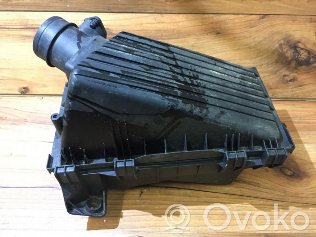 Seat Toledo II (1M) Boîtier de filtre à air