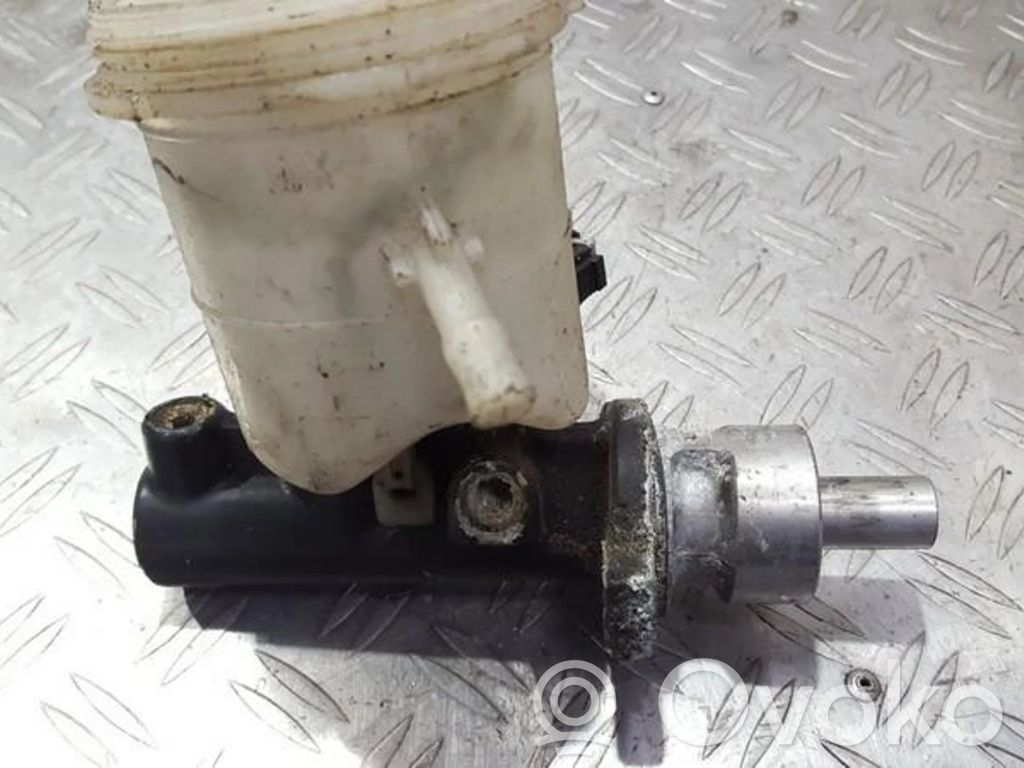 Mitsubishi Carisma Pompă centrală de frână 