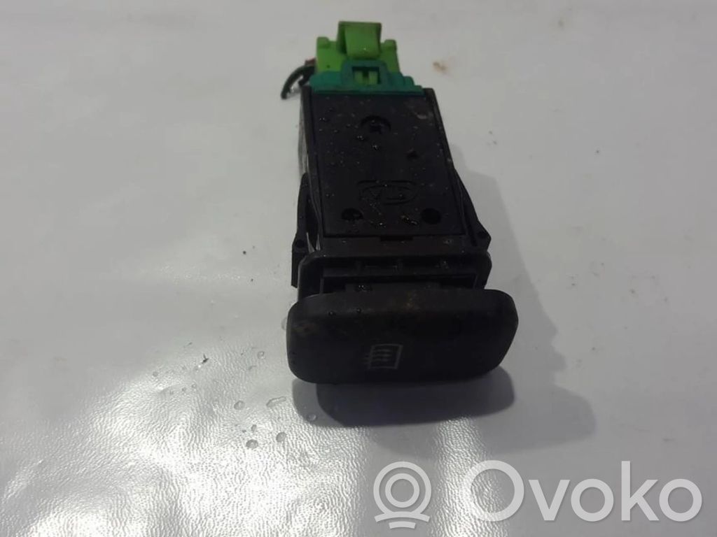 KIA Carnival Windscreen/window heater switch 