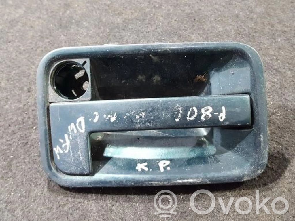 Manecilla externa puerta delantera