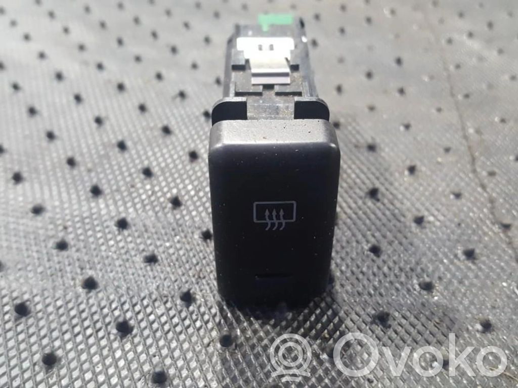 Isuzu Rodeo Windscreen/window heater switch 