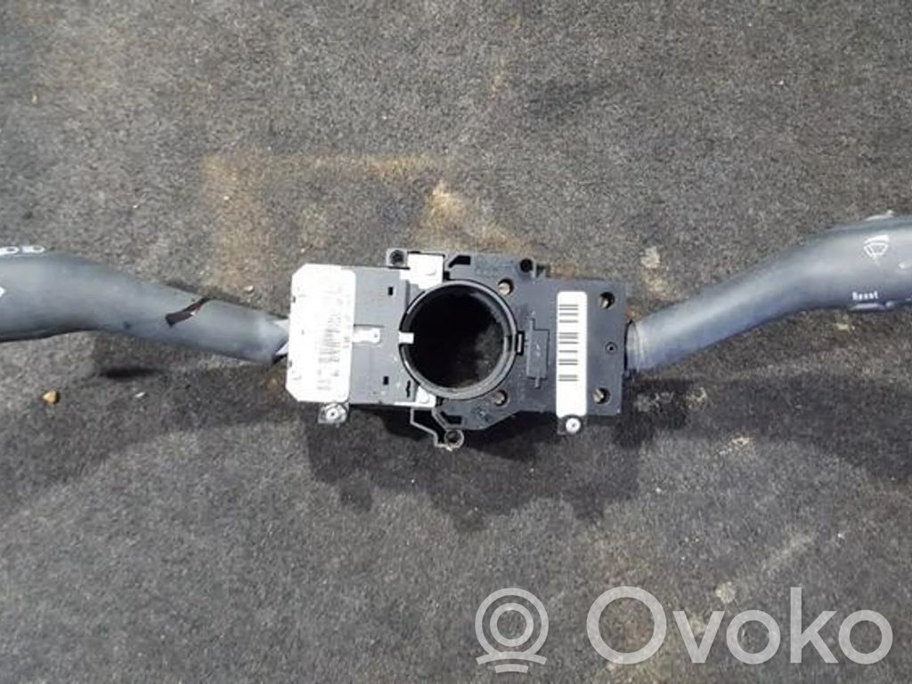 Volkswagen Bora Leva/interruttore dell’indicatore di direzione e tergicristallo