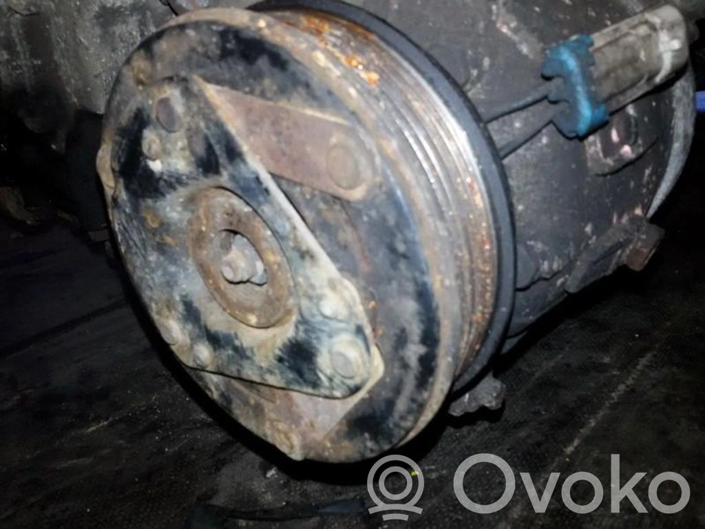 Opel Vectra B Compresseur de climatisation 