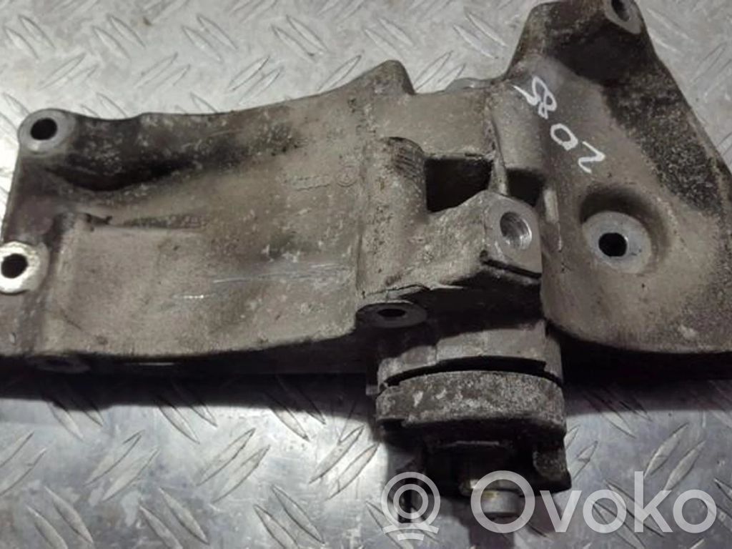 Volkswagen Polo Suport motor 