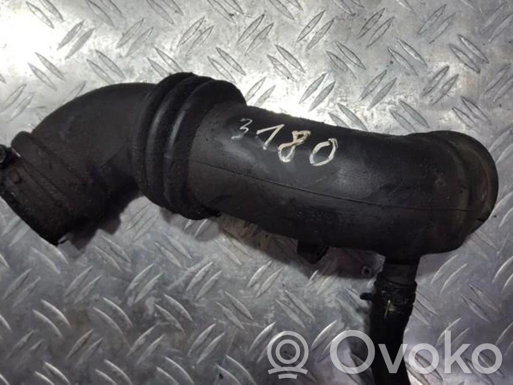 Mazda 626 Rura / Wąż dolotowy powietrza 