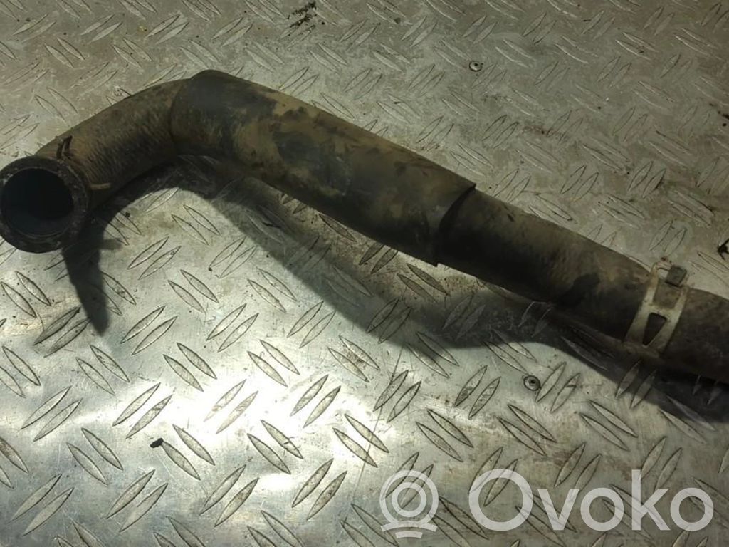 Engine coolant pipe/hose