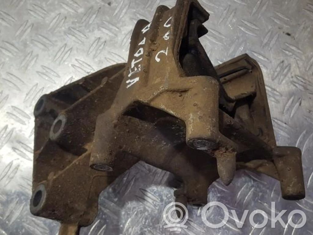 Opel Vectra B Engine mount bracket 