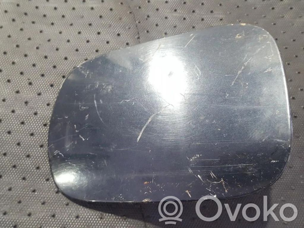 Volvo S40, V40 Polttoainesäiliön korkki
