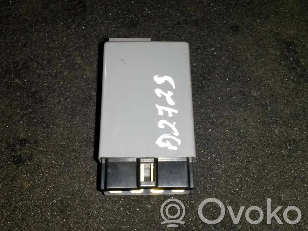 Mazda 121 Sonstige Steuergeräte / Module 