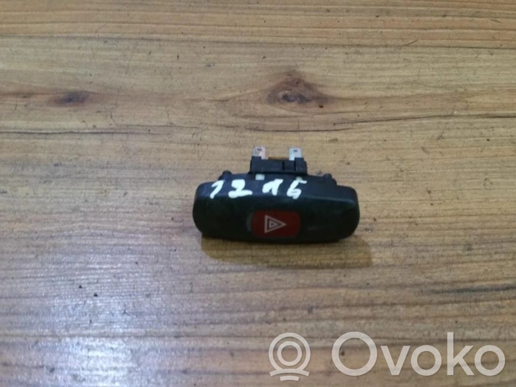 Botón interruptor de luz de peligro   A223,A223