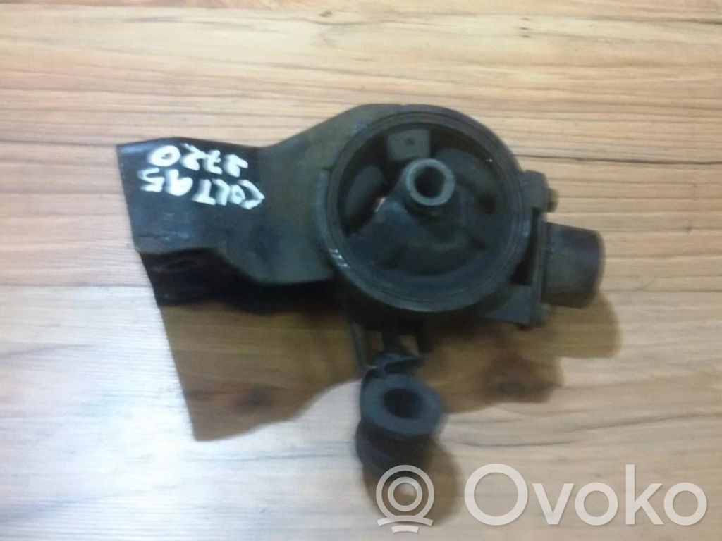 Mitsubishi Colt Engine mount bracket 