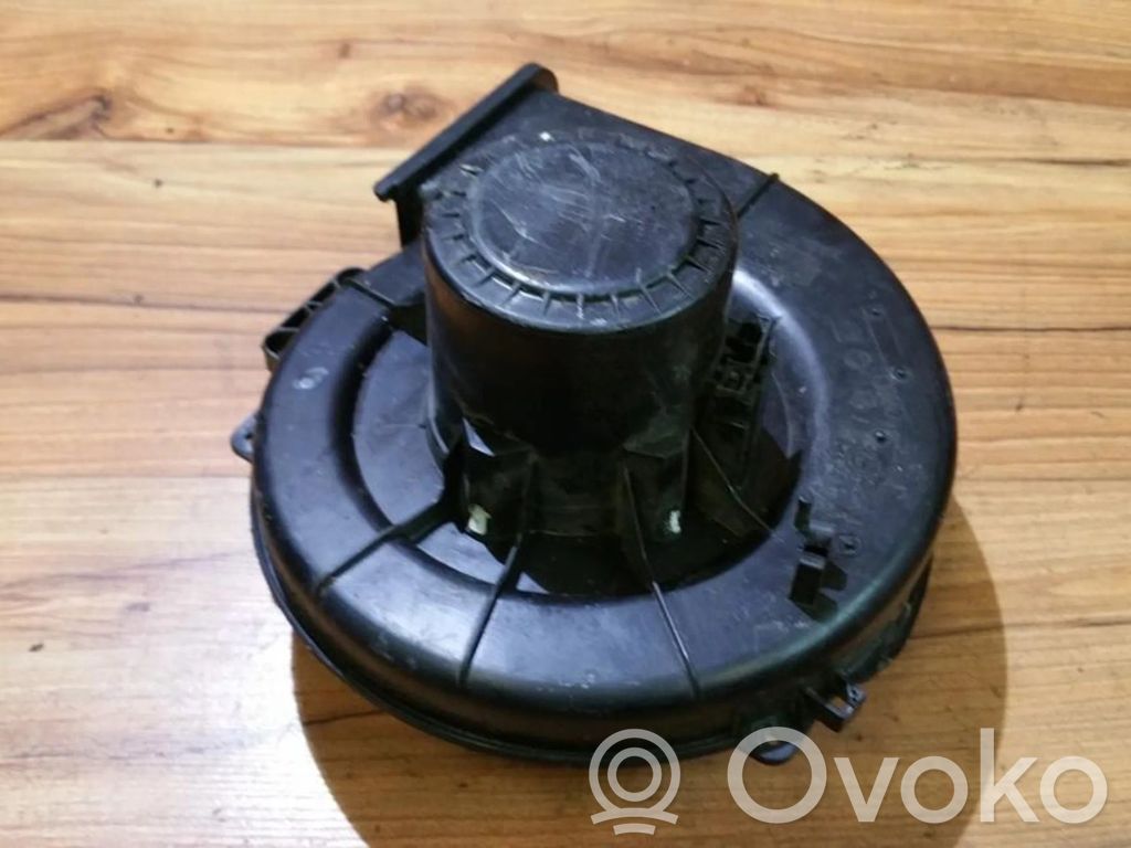 Volkswagen Polo IV 9N3 Ventola riscaldamento/ventilatore abitacolo 