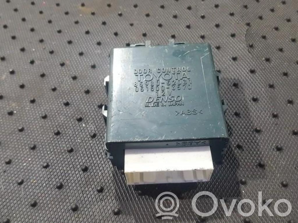 Toyota Yaris Unitate/modul comandă uși 