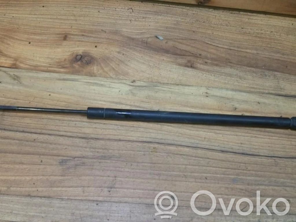 Siłownik maski przedniej   22639926,22639926