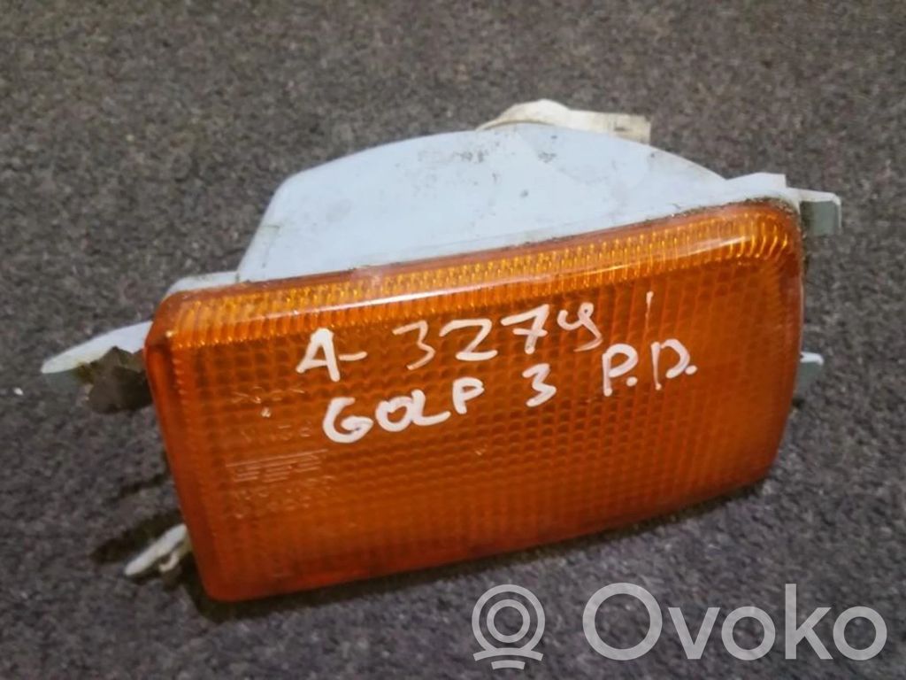 Volkswagen Golf III Kierunkowskaz przedni 