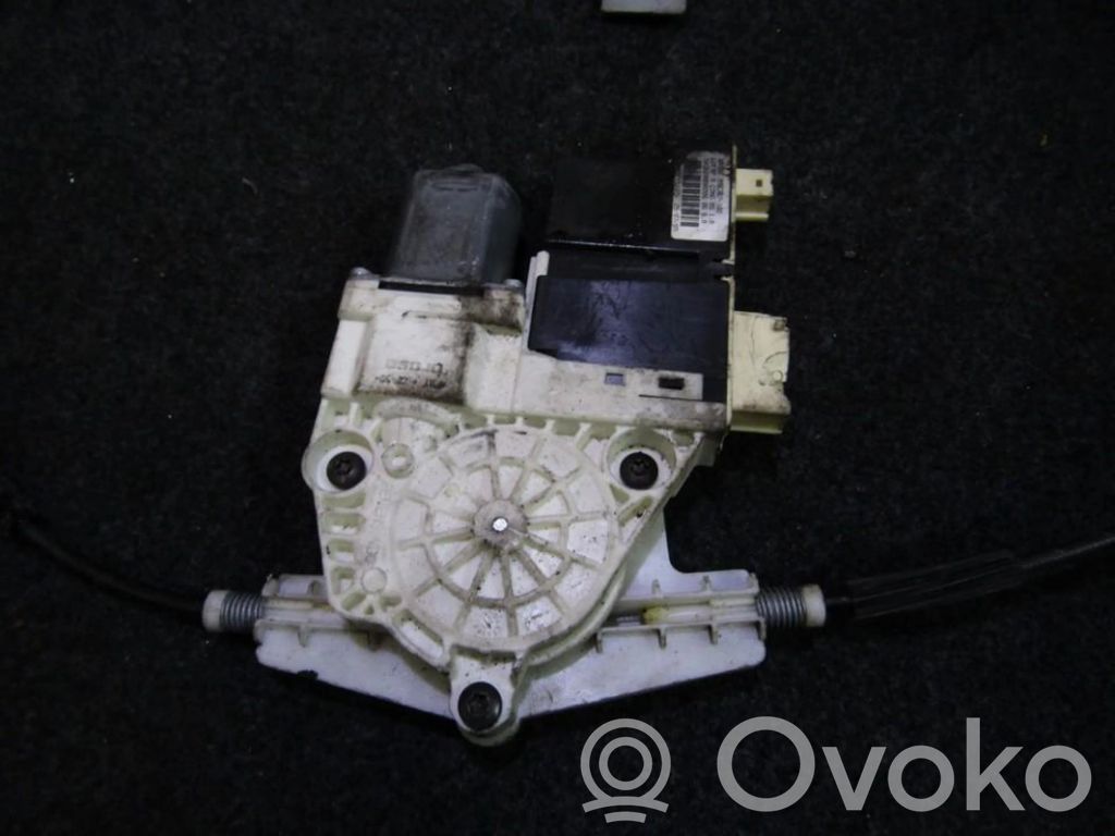 Citroen C4 I Motorino alzacristalli della portiera anteriore 