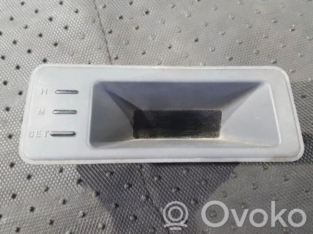 Mitsubishi Galant Ekrāns / displejs / mazais ekrāns 