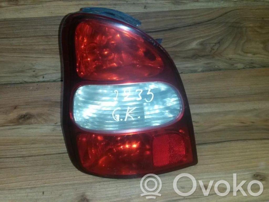 KIA Carnival Luci posteriori del portellone del bagagliaio 