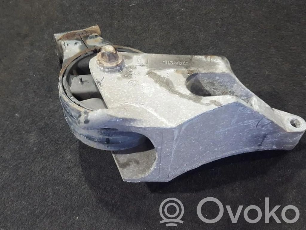 Opel Vectra C Engine mount bracket 