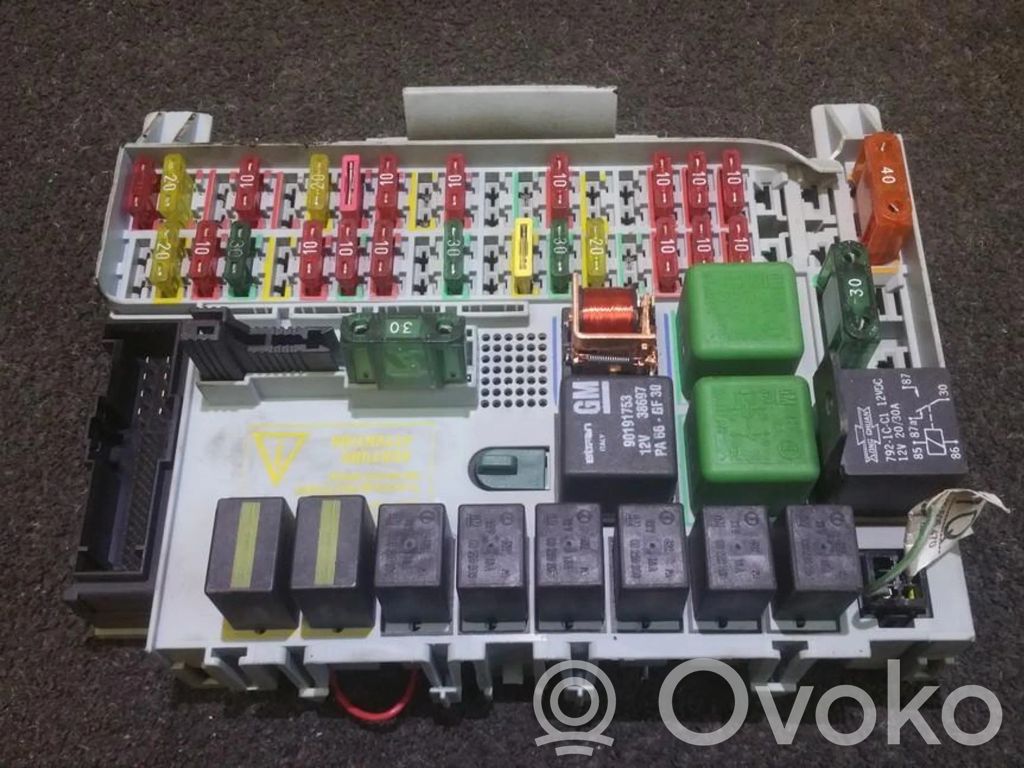 Opel Vectra B Set scatola dei fusibili