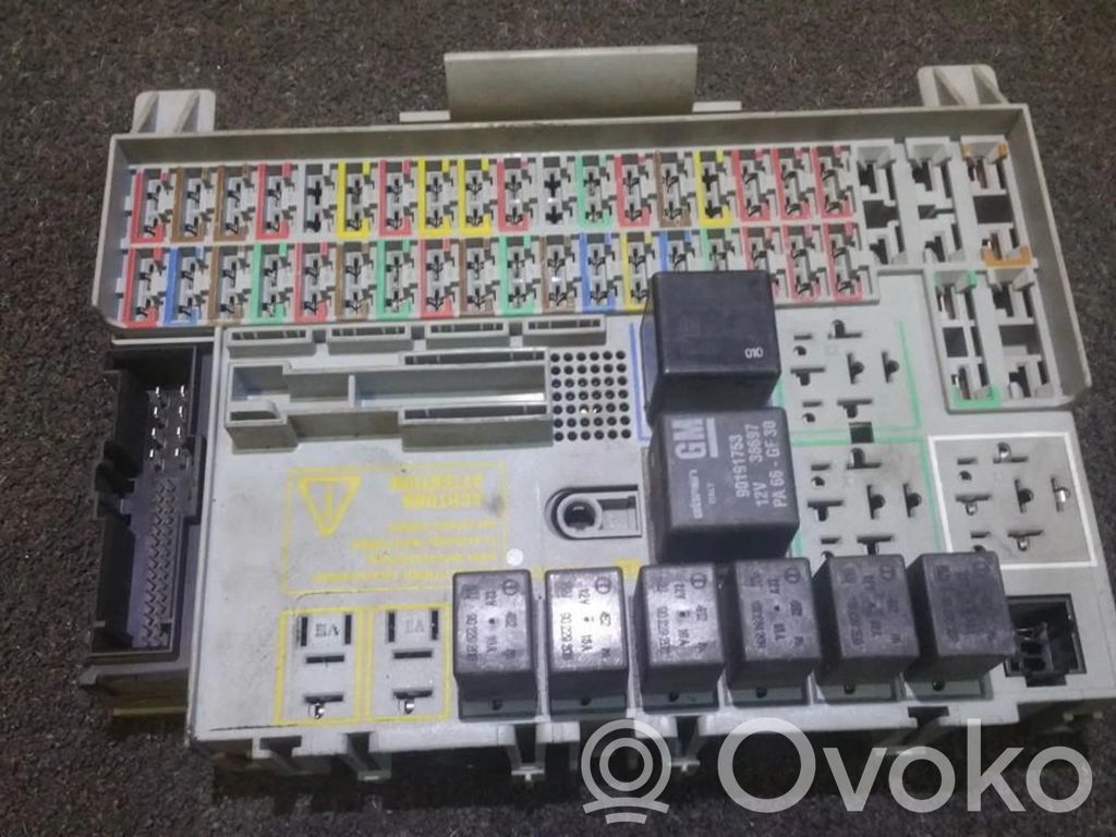 Opel Astra G Set scatola dei fusibili