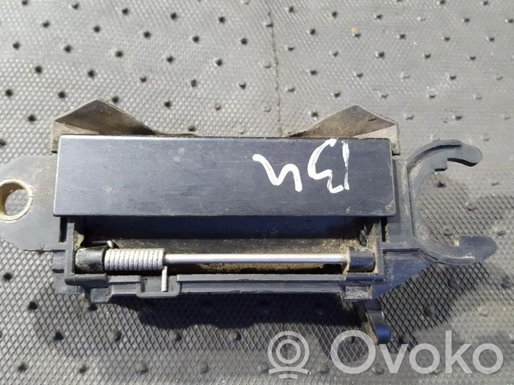 Etuoven ulkokahva   4A0837206,4A0837206