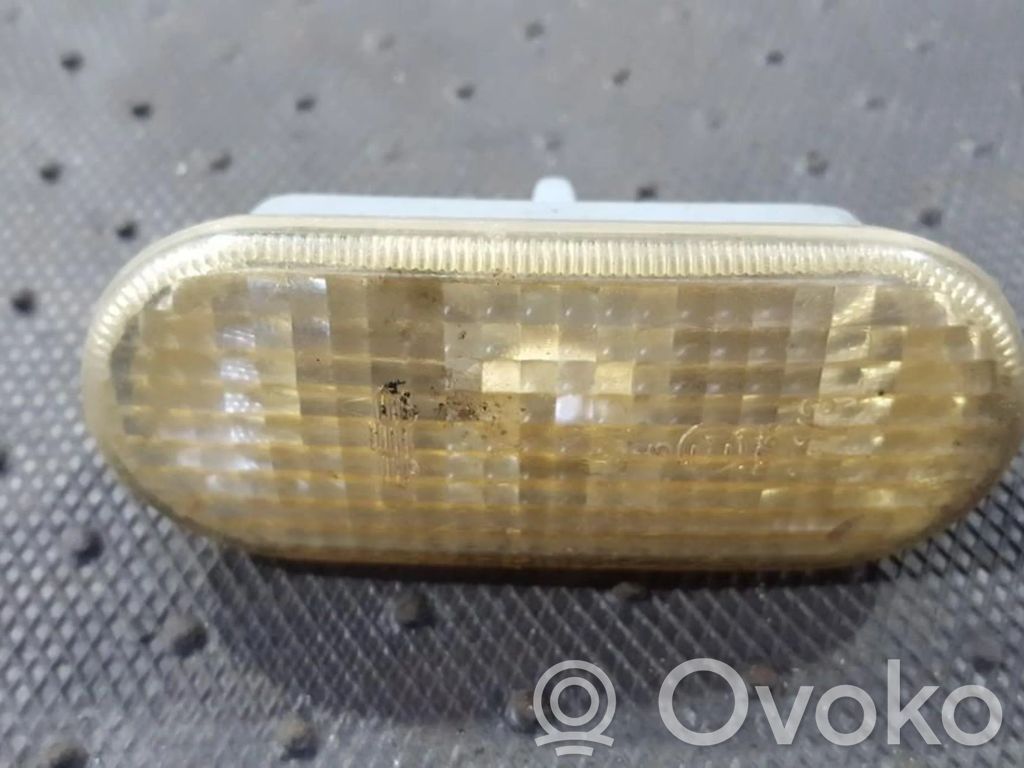 Volkswagen Golf III Indicatore di direzione del parafango anteriore