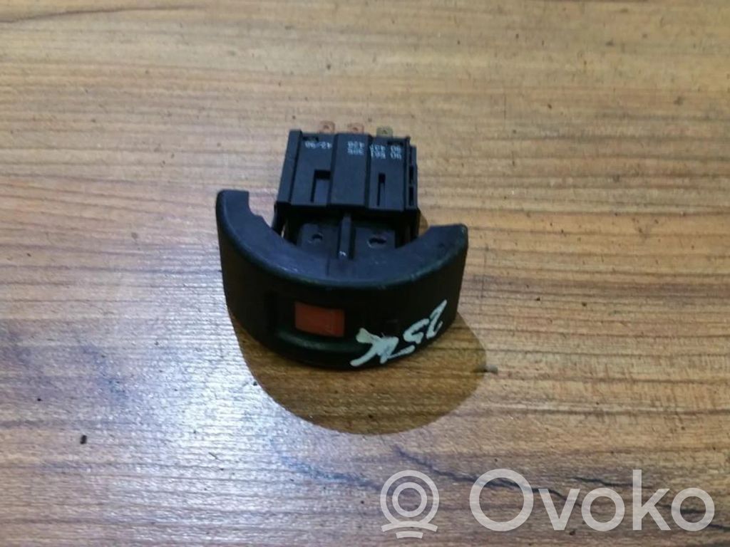 Opel Astra G Interruttore luci di emergenza 