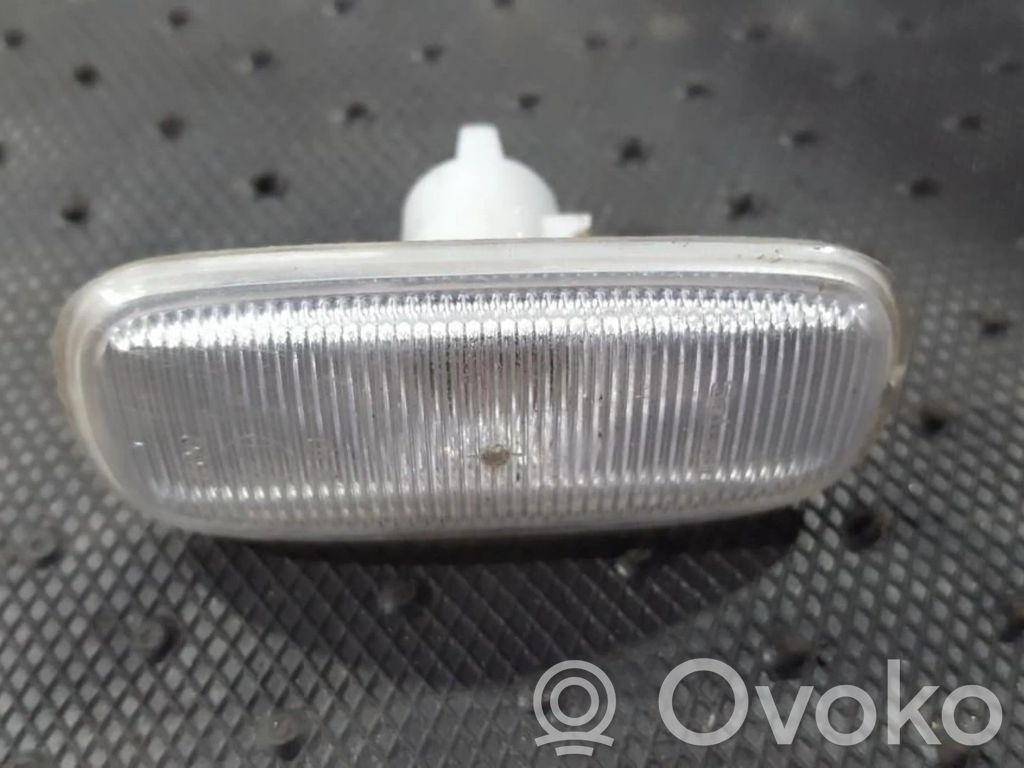 Seitenblinker   4B0949127,4B0949127