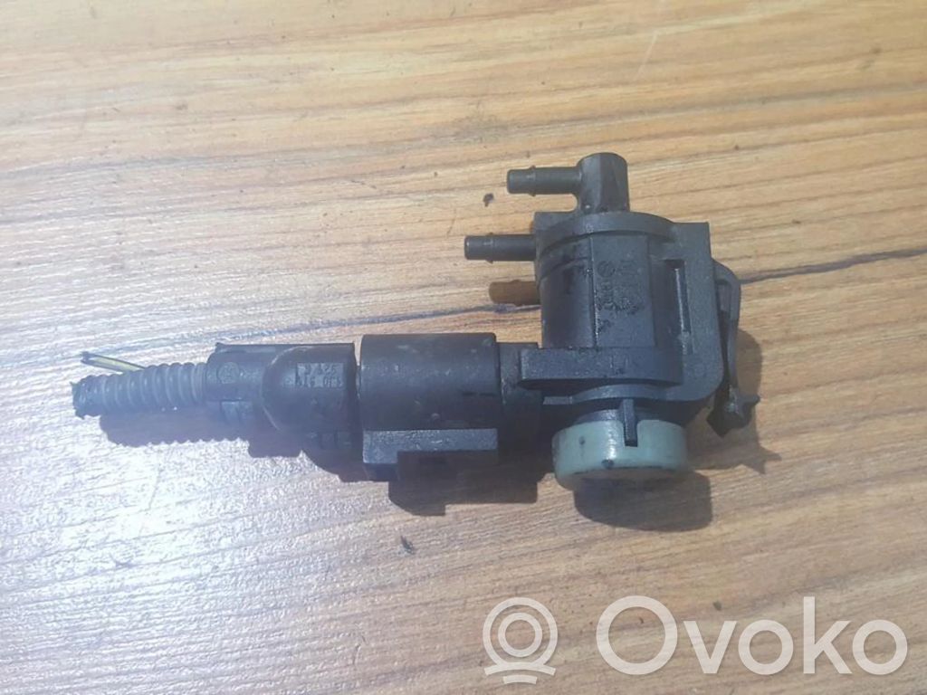 Zawór podciśnienia / Elektrozawór turbiny   1J0906283C,0084F,0084F,1J0906283C