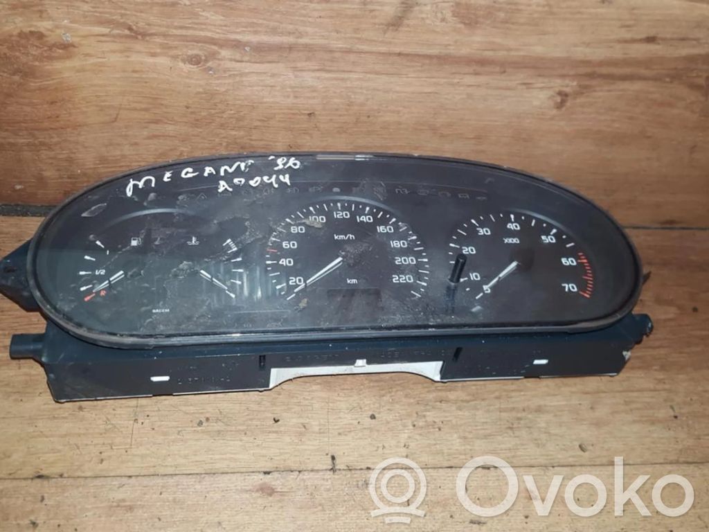 Renault Megane I Velocímetro (tablero de instrumentos) 