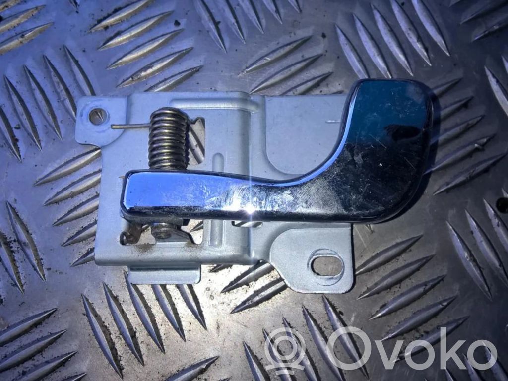 Manecilla interna puerta trasera