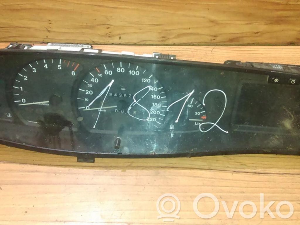 Opel Omega B1 Speedometer (instrument cluster) 