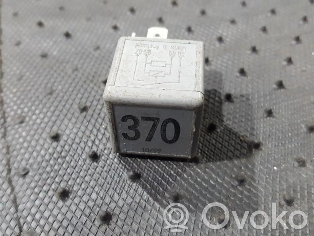 Inne przekaźniki   8D0951253,V23134J52X300,8D0951253,V23134J52X300