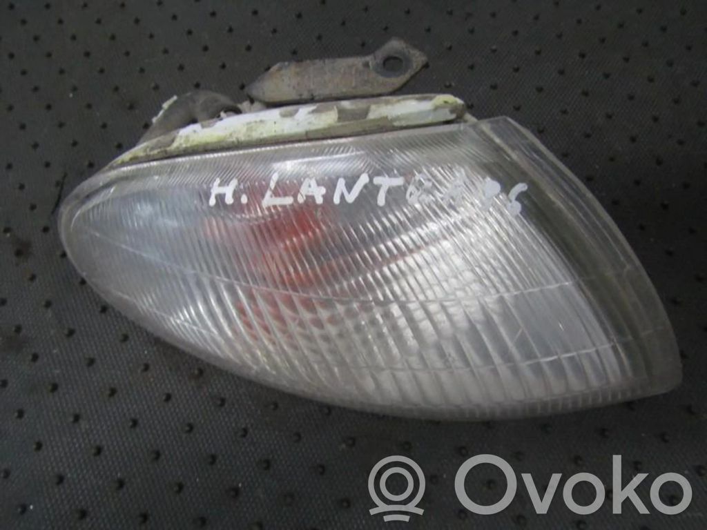 Hyundai Lantra II Kierunkowskaz przedni 