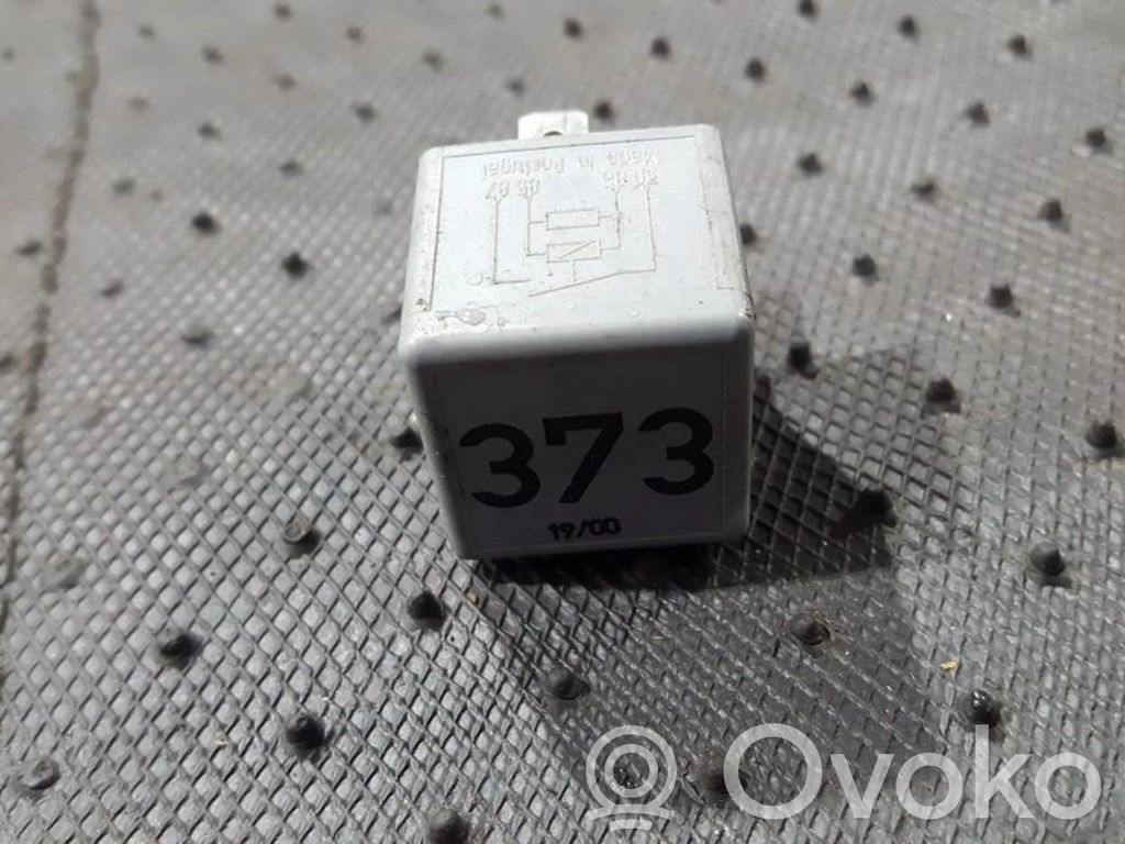 Otros relés   8D0951253A,V23134B52X301,8D0951253A,V23134B52X301