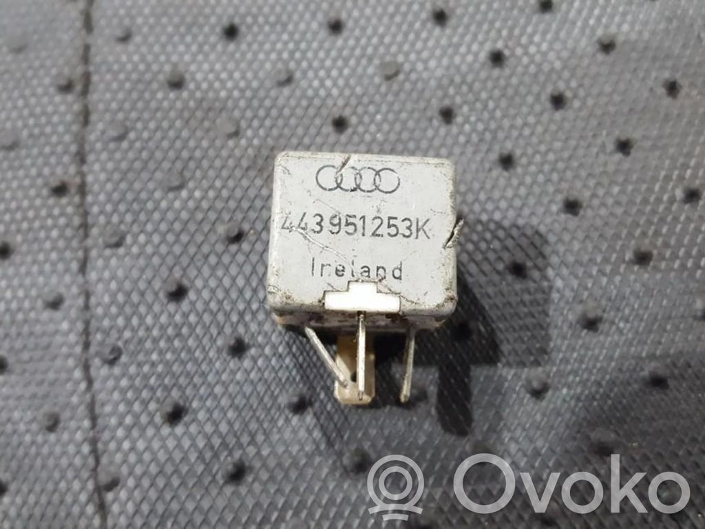 Audi A4 S4 B5 8D Altri relè