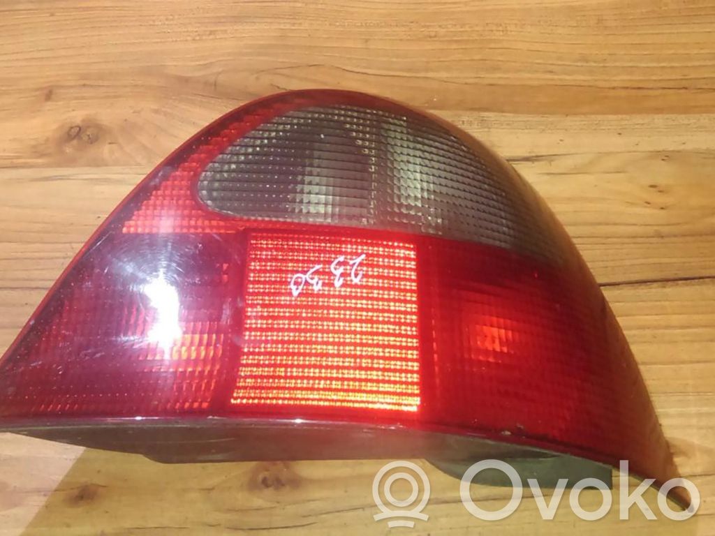 Rover 214 - 216 - 220 Feux arrière / postérieurs