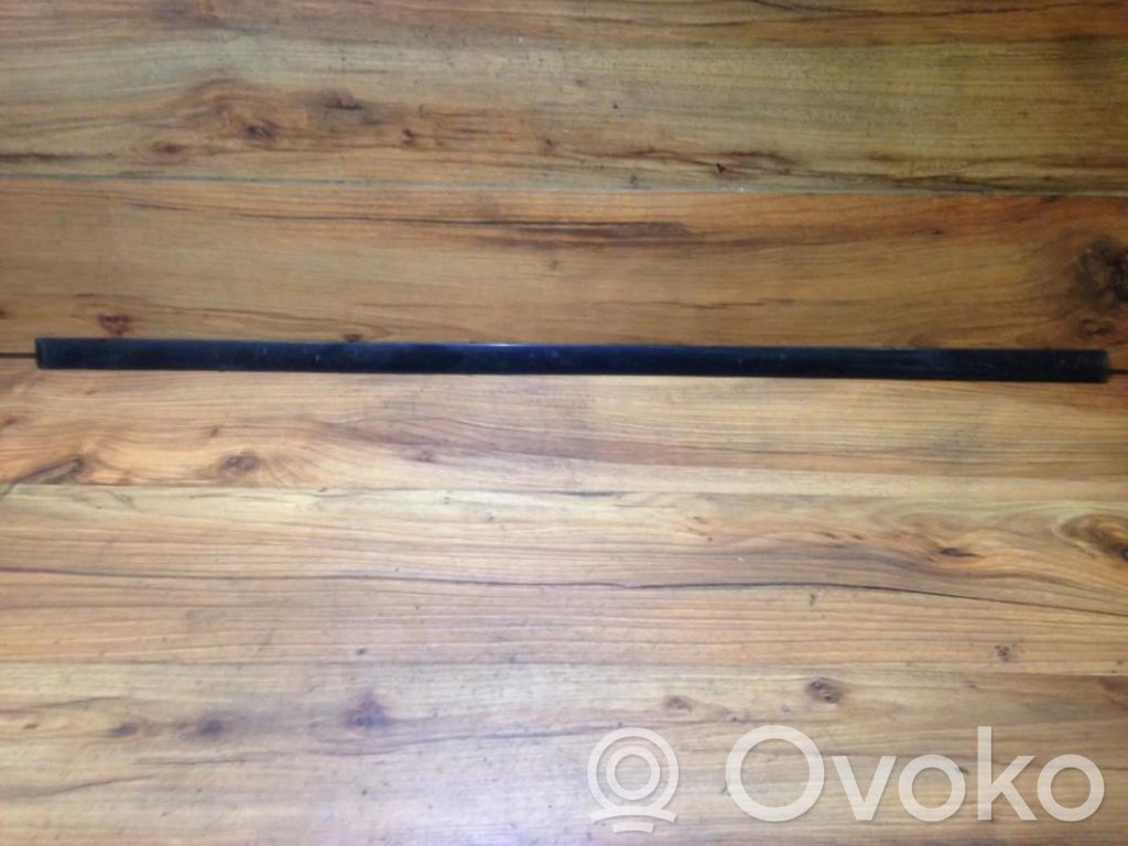 Audi A6 S6 C5 4B Listwa drzwi